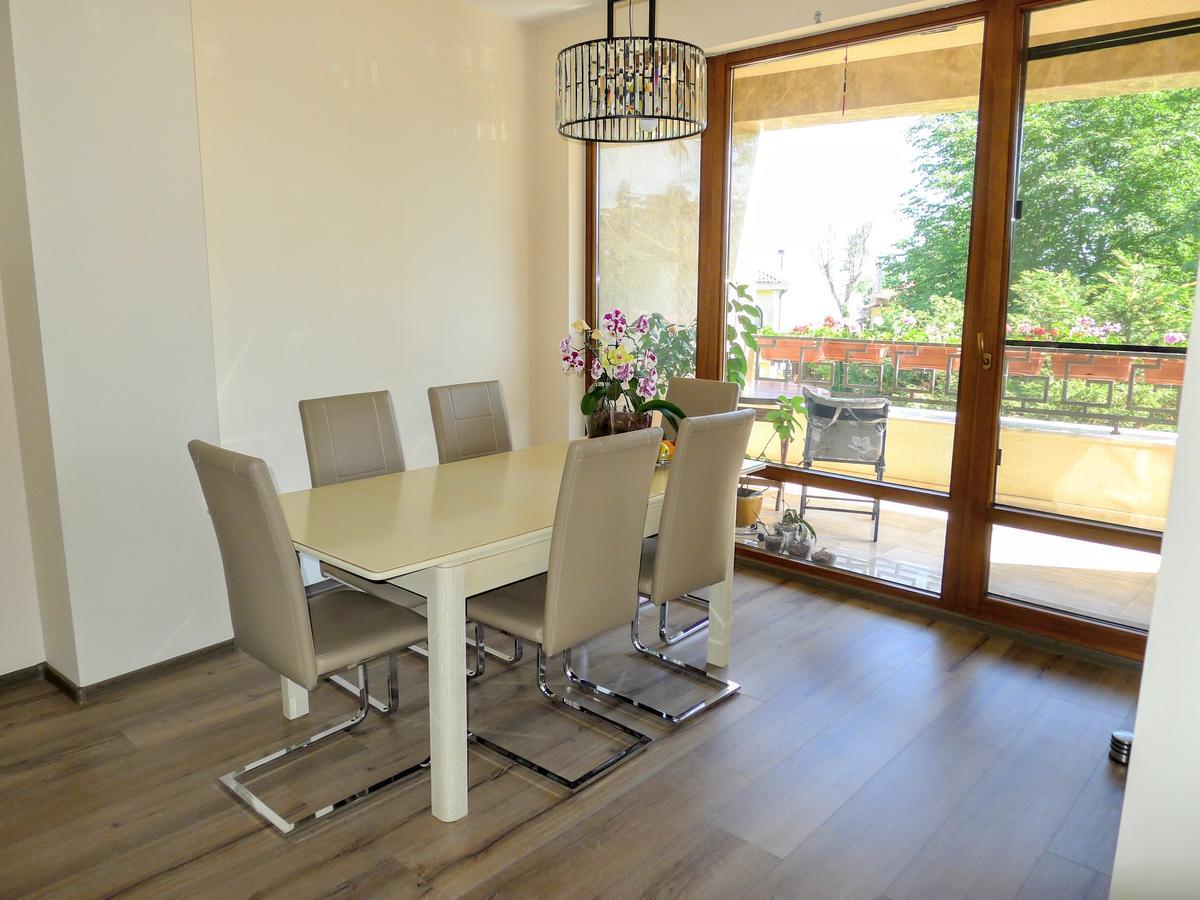 Sea Garden Lux Apartment Várna Kültér fotó